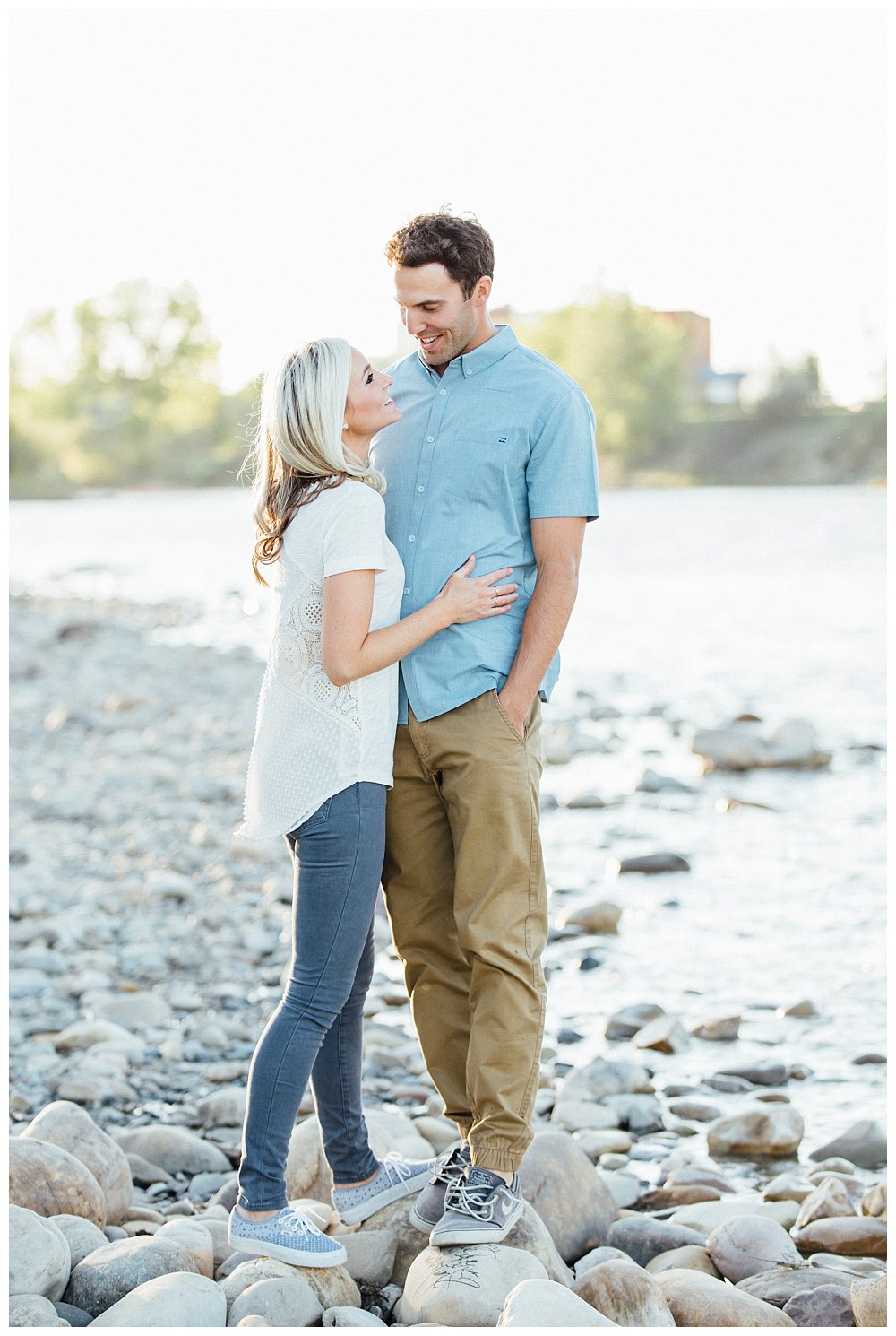 Calgary engagement photos at Edworthy Park