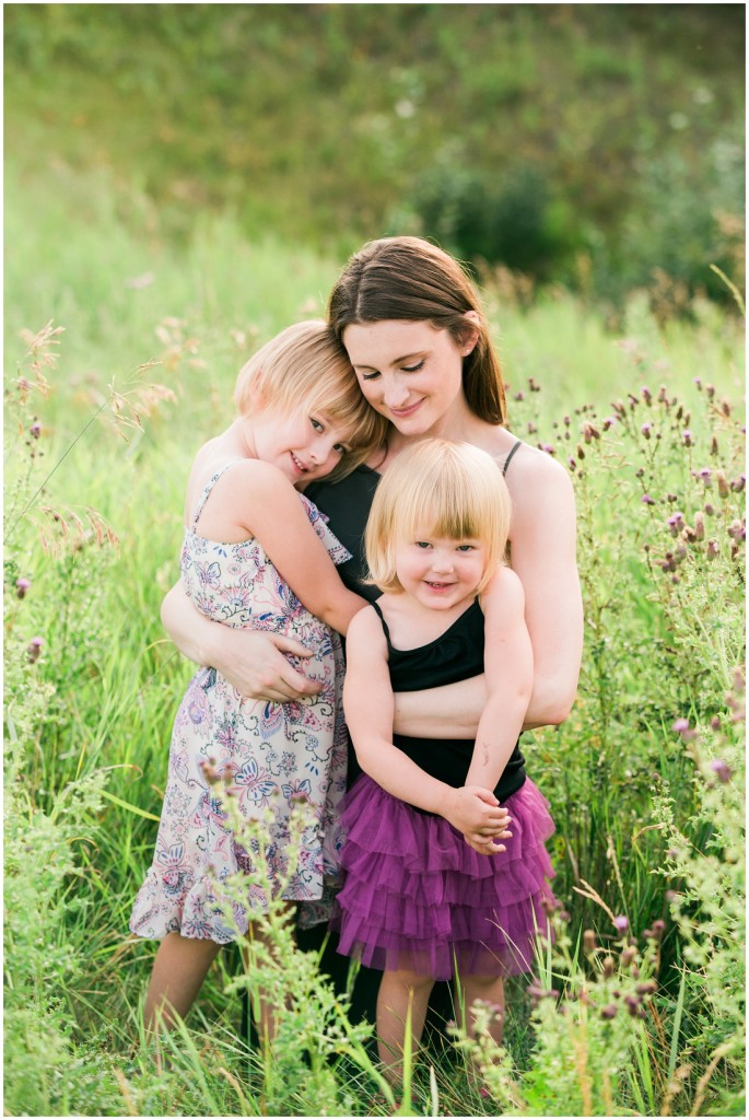 mom and daughters