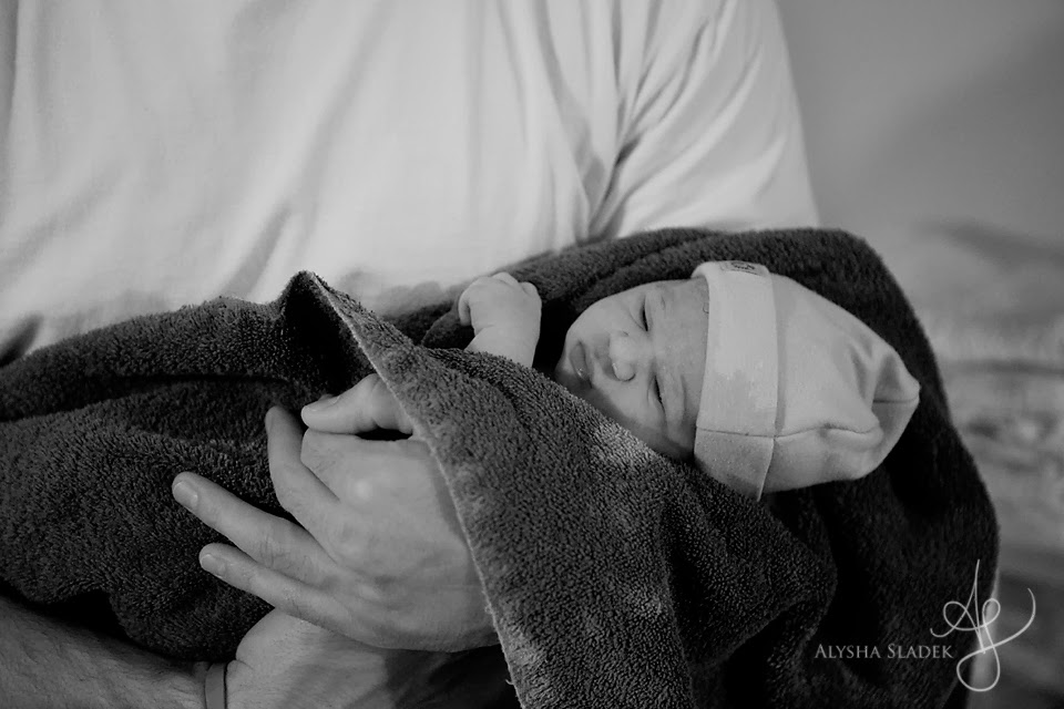 Scarlett - Calgary Birth Photography - ALYSHA SLADEK PHOTOGRAPHY